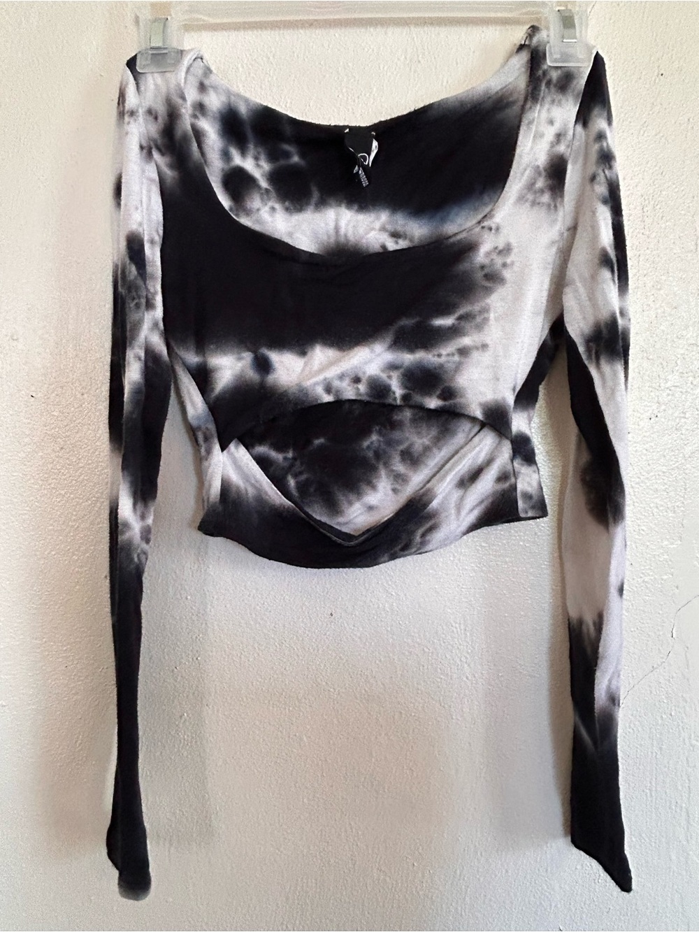 Tie-Dye One-Shoulder Long Sleeve Crop Top - Gray & Black Windsor Size Small